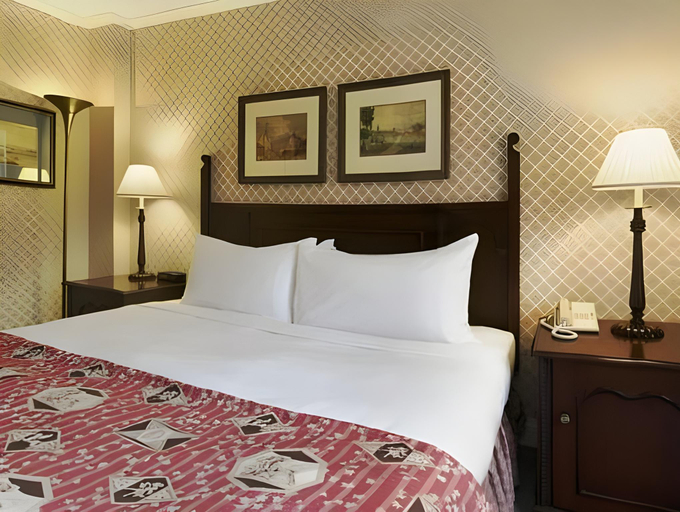 Bedroom 5