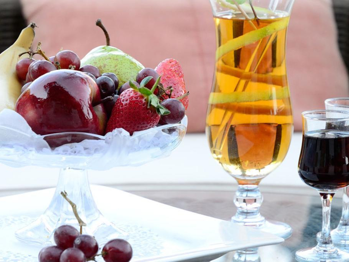 Food & Drinks 5, Kosmos Manor, Bojanala