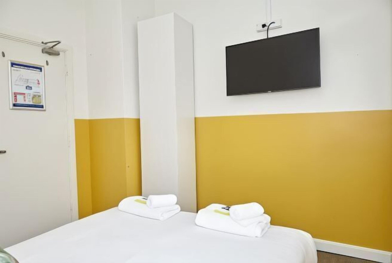 Bedroom 15