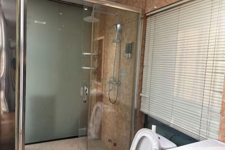 Bathroom 11