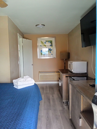 Bedroom 5, Howard Johnson by Wyndham Sebring, Highlands