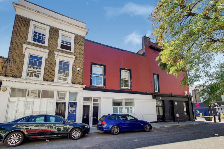Exterior & Views, Luxurious 4-bedrooms Apartment in Central London, London