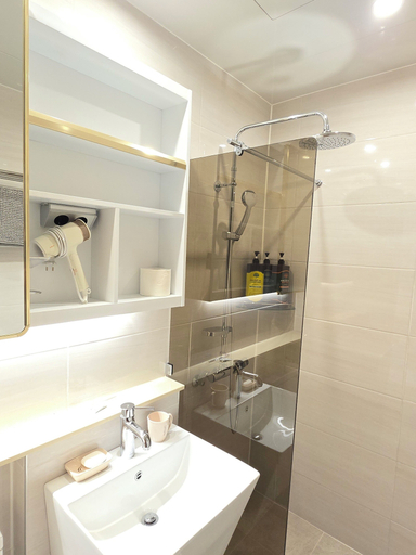 Bathroom 3, Incheon Airport Guesthouse L, Jung