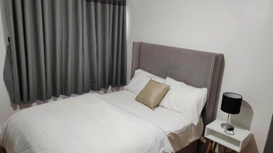 Bedroom 2, OYO The Silver City Hotel, Lincolnshire