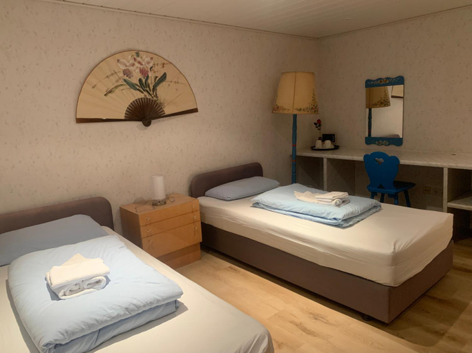Bedroom 3, China Restaurant Hotel Lotus, Ansbach