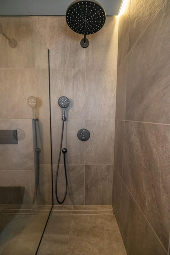 Bathroom 4, North Mountain View Suites, Eyjafjarðarsveit