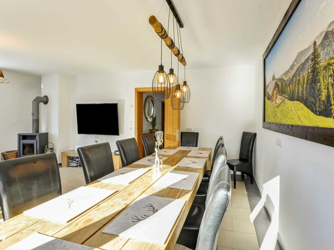 Others 4, Luxury Holiday Home in Brixen im Thale Near Ski Area, Kitzbühel