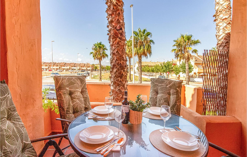 Food & Drinks, Gorgeous Apartment In Los Alcazares, Murcia