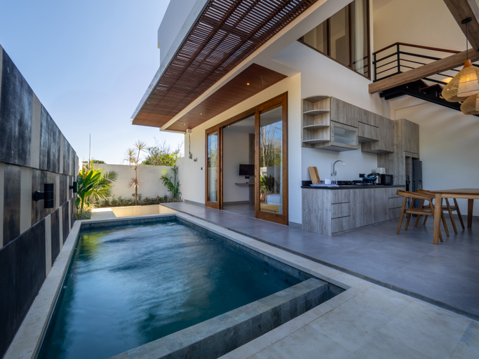 Swimming Pool 16