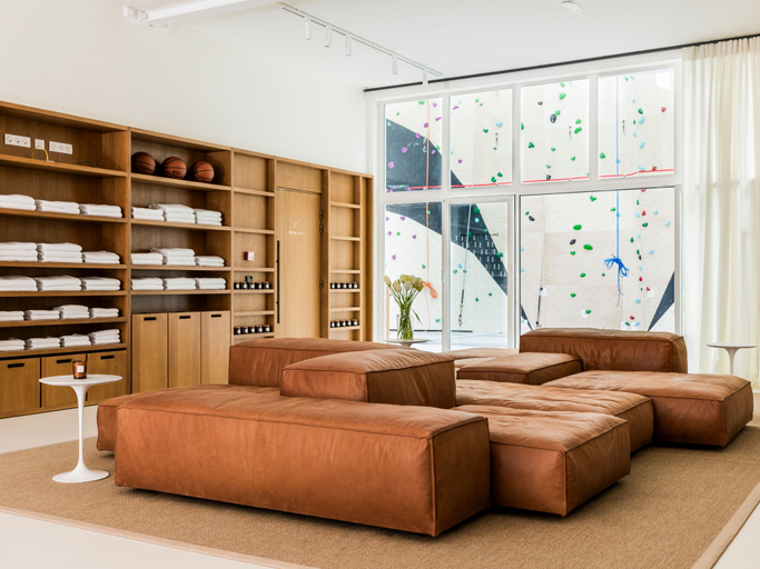 Public Area, La Fondation, Paris