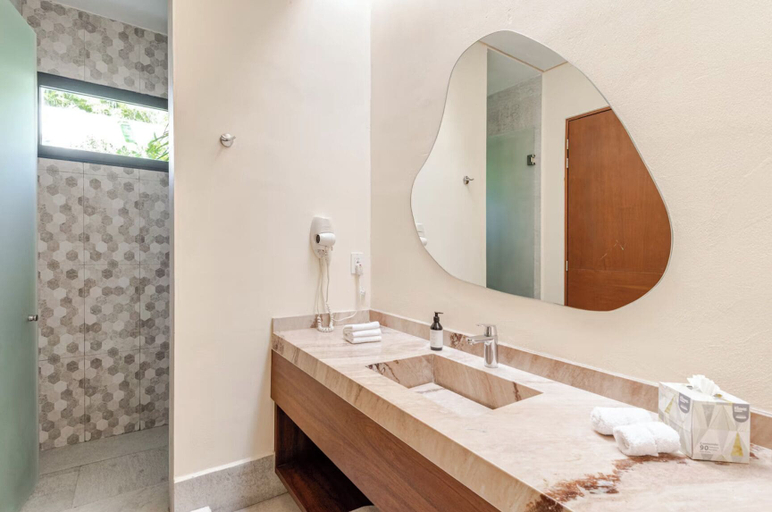 Bathroom 5, Hum Living Luxury Villas, Cozumel