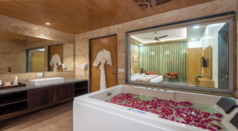 Bathroom 4