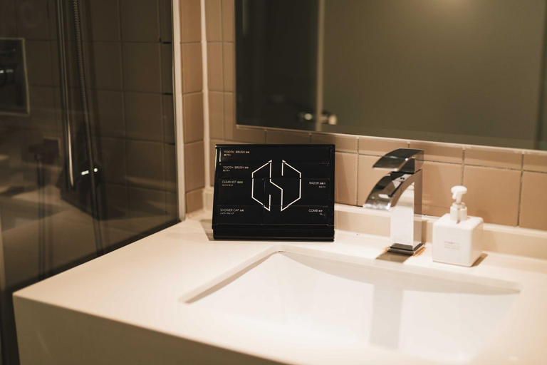 Bathroom 13