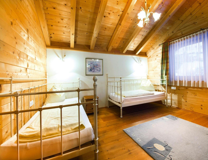 Bedroom 2, Chalet in Kitzbuhel Alps Near Hiking Trails, Kufstein