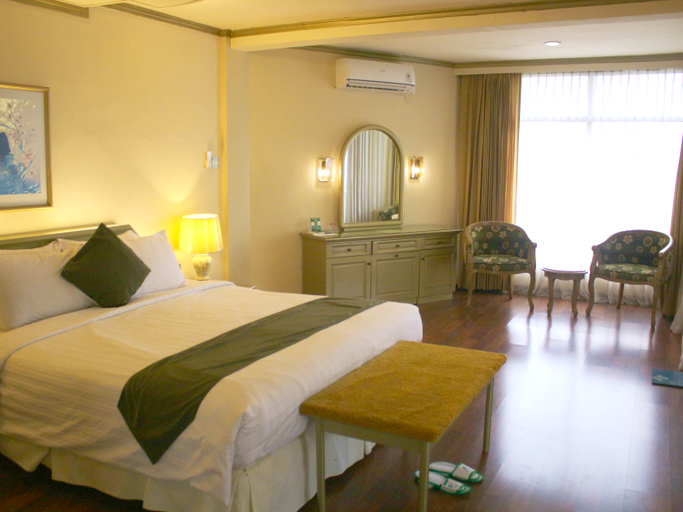 Bedroom 6