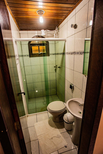 Bathroom 4, Recanto das Águas, Eldorado