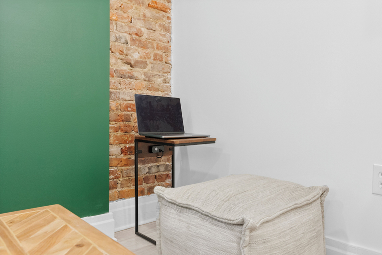 Bedroom 3, Cozy Comfortable and Quiet Suites FT, Philadelphia