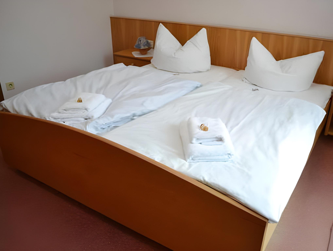 Bedroom 14
