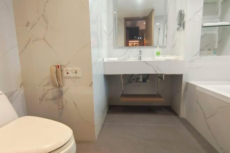 Bathroom 5, センインターナショナルホテル(), Shenzhen