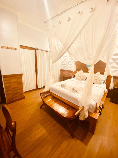 Bedroom 12