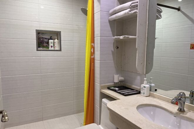 Bathroom, HongxingyangExpressHotel, Changzhi