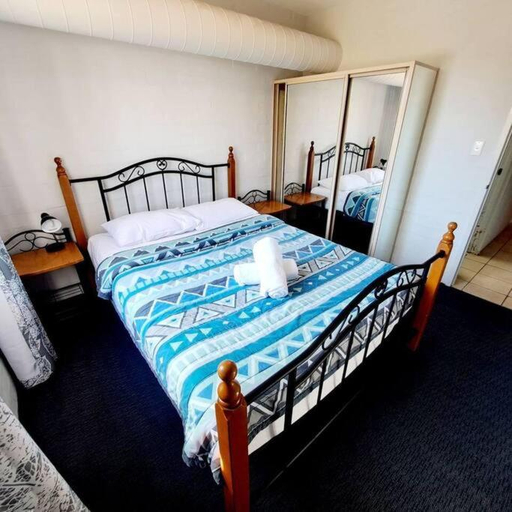 Others 5, Villa 2 Pool Spa Beach Sea!, Mandurah