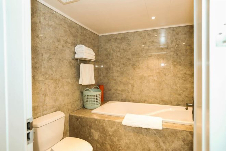 Bathroom 3, Changzhou Jingcan International Hotel, Changzhou