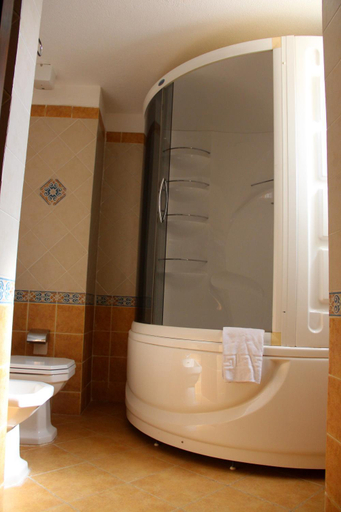 Bathroom 2, Domina 61104, Sharm el-Sheikh