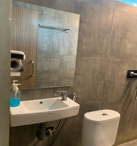 Bathroom 3