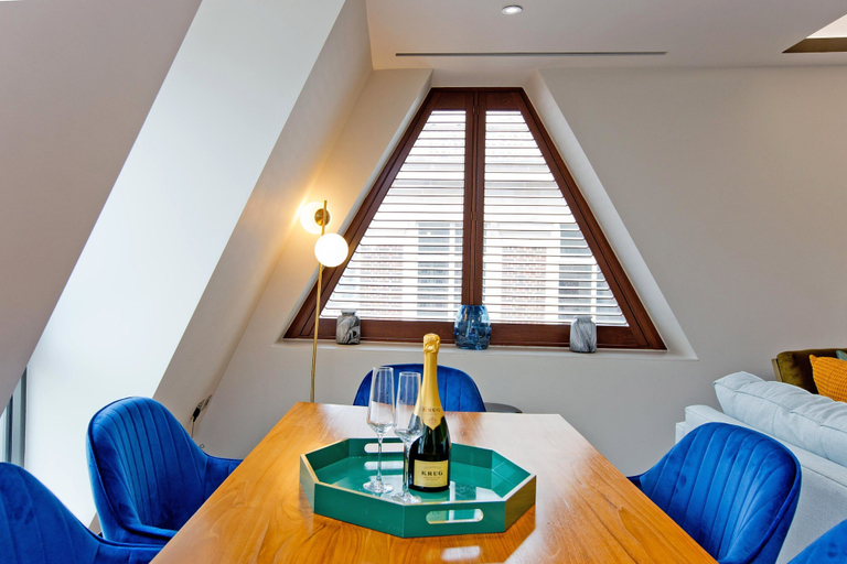 Others 5, 2-bed Superior Apt 416, London