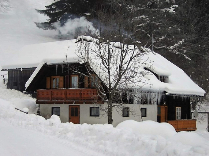 Exterior & Views 2, Spacious Chalet with Sauna near Ski Area in Wolfsberg, Wolfsberg