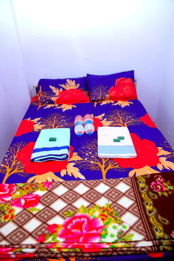 Bedroom 2, Maharaja lodging, Solapur