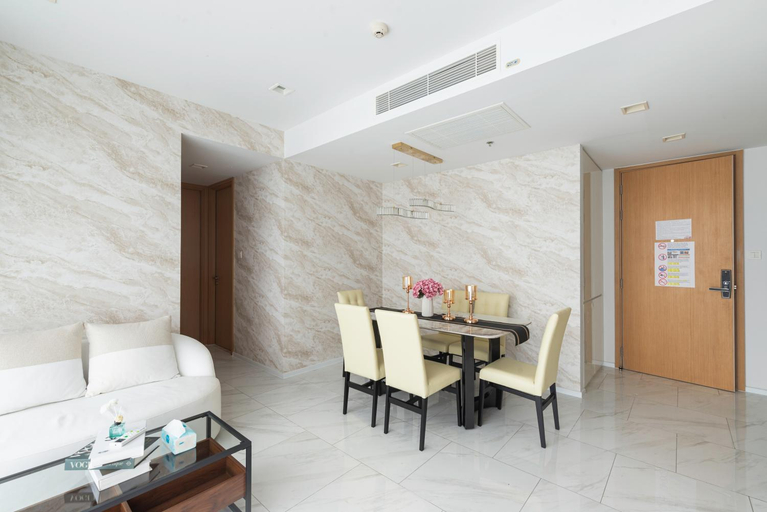 Dining Room 16