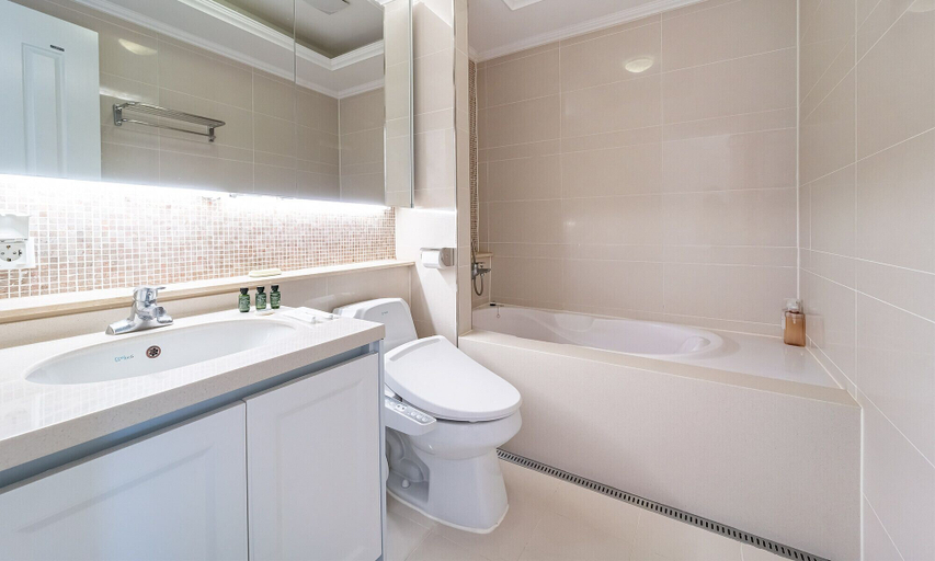 Bathroom 4, Kylin Villa Resort Jeju, Seogwipo