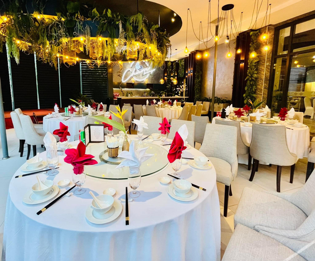 Food & Drinks 5, Muong Thanh Holiday Suoi Mo, Hạ Long