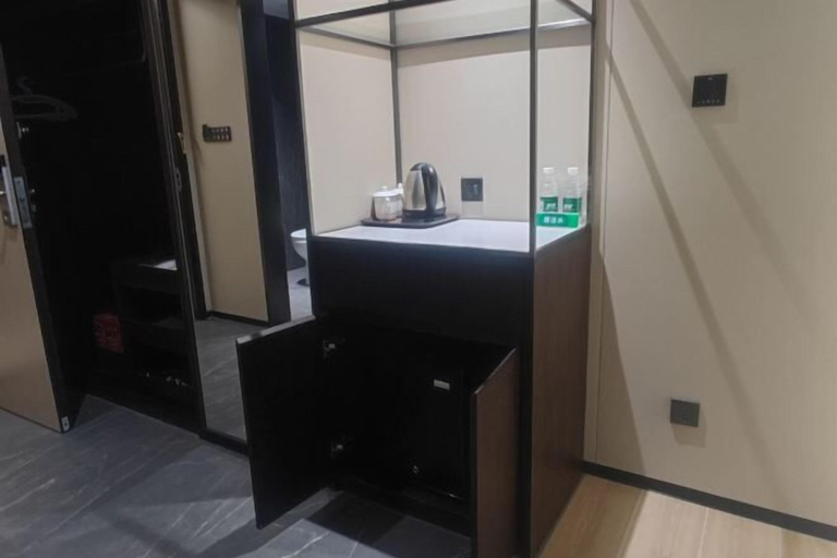 Bathroom 9