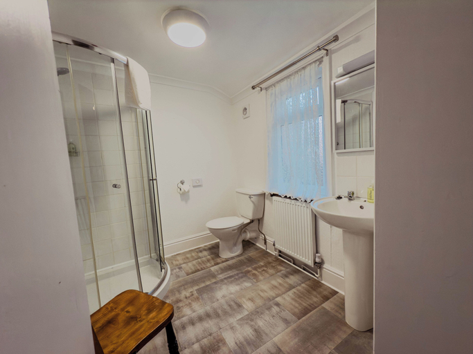 Bathroom 4, Newport Quay Bed and Breakfast, Isle of Wight