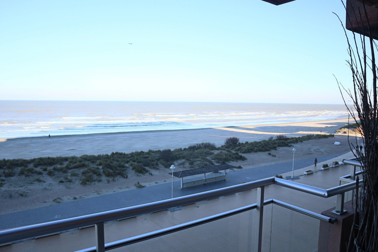 Others 5, Sea View Family Apartment, West-Vlaanderen