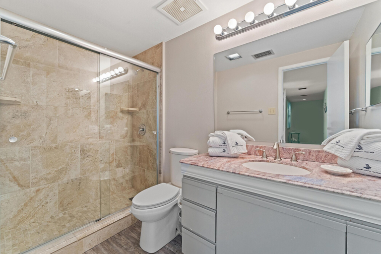 Bathroom 4, Shipwatch Riverside E1005, Escambia