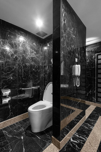 Bathroom 5, Royal Cliff Grand Hotel Pattaya, Pattaya