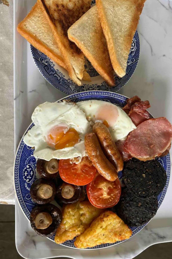 Food & Drinks 4, Glamping Cabin - Great for Hikers - Breakfast Inc!, Dorset