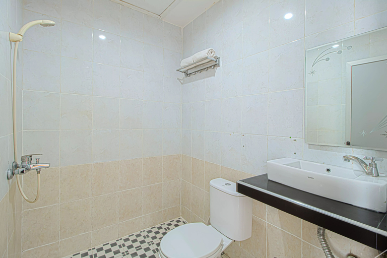 Bathroom 4, Grand Aceh Hotel, Banda Aceh