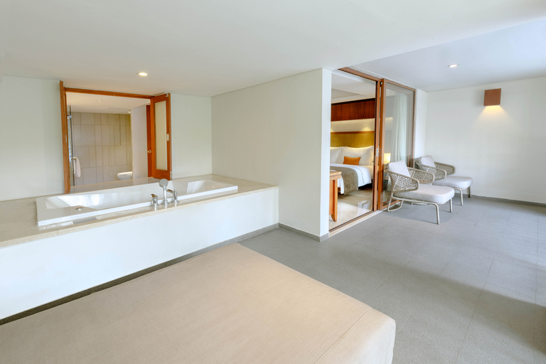 Bathroom 9