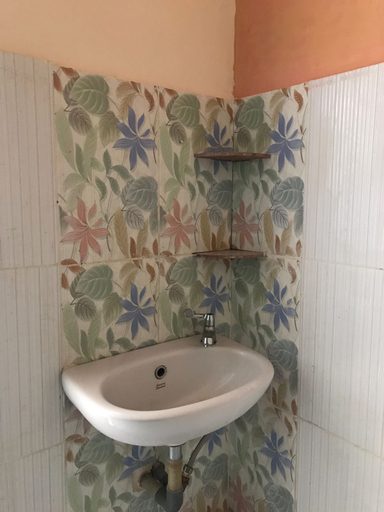 Bathroom 4