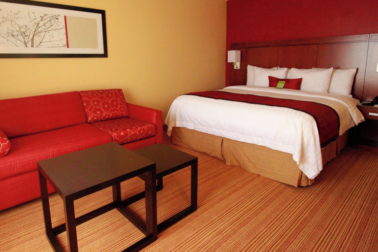Bedroom 2, Courtyard by Marriott Jackson, Hinds