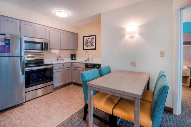 Dining Room 7