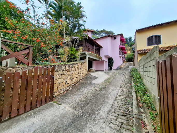 Others 3, Casa Rosada seu refugio na serra, Miguel Pereira