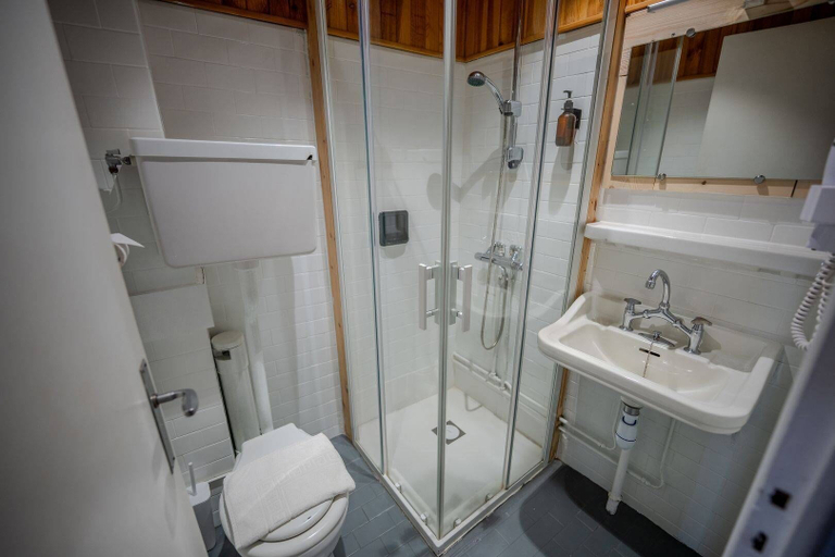 Bathroom 4, Hôtel du Centre, Savoie