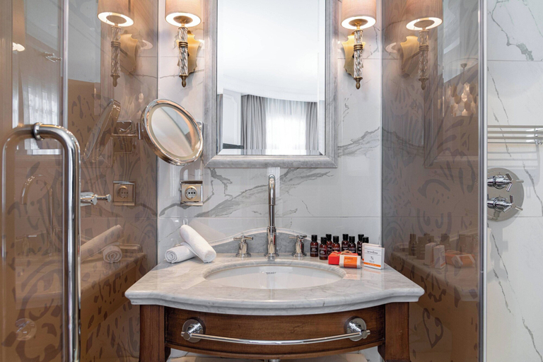 Bathroom 5, Orientbank Hotel Istanbul, Autograph Collection, Fatih