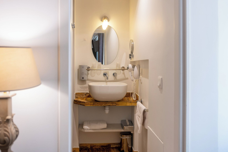 Bathroom 4, Hôtel de La Marie, Hautes-Alpes